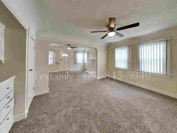 I have 2 rooms available for rent.