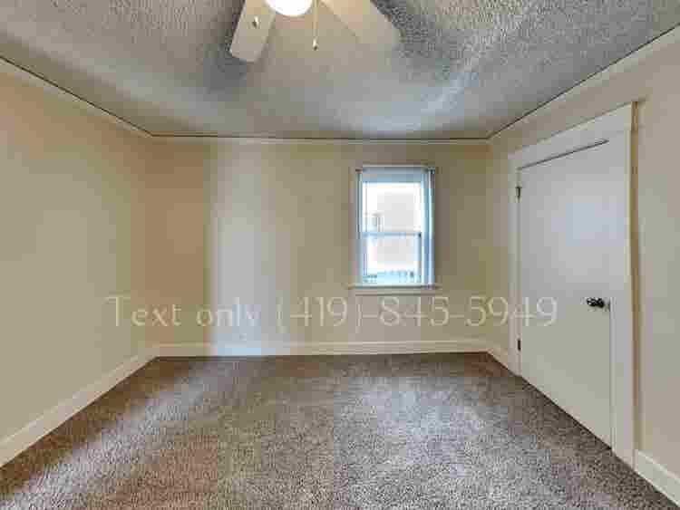 I have 2 rooms available for rent.