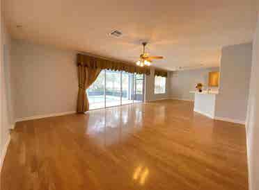 Beautiful rooms for rent