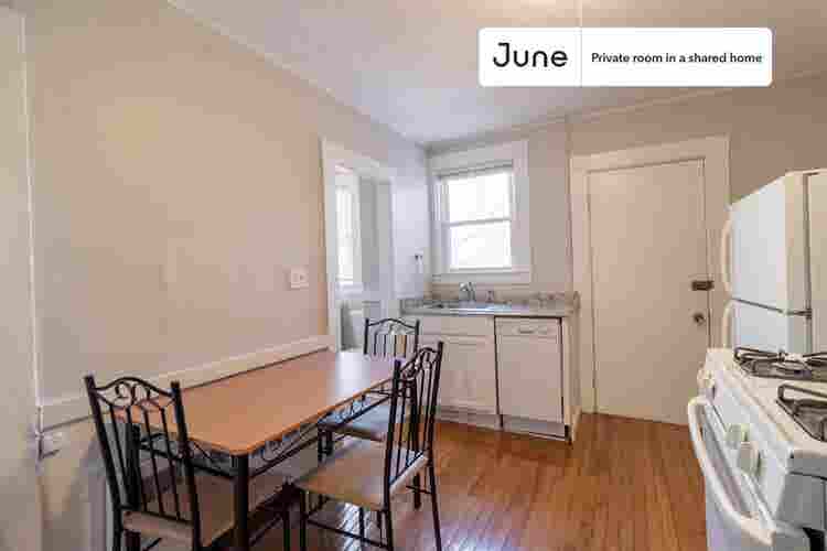 4 BR in Boston