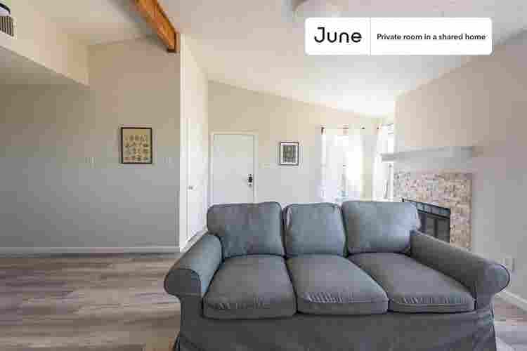 2 BR in Austin