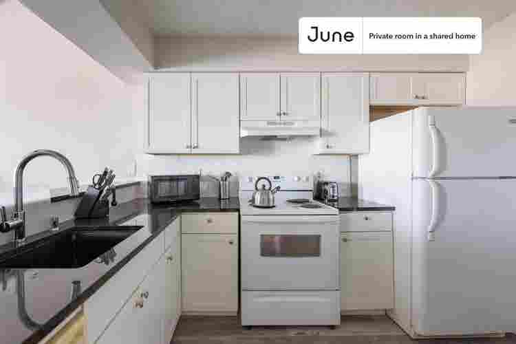 2 BR in Austin