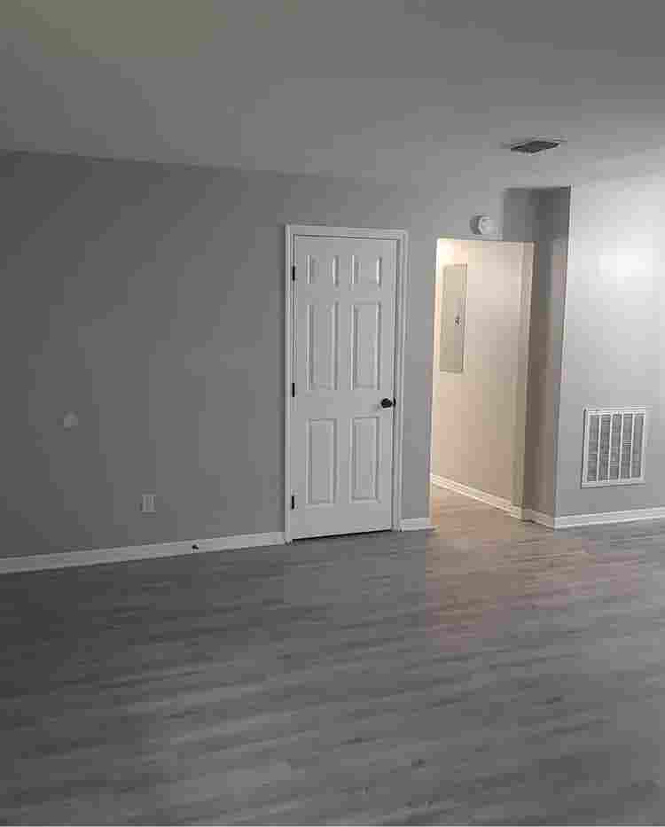 Newly renovated beautiful S/Family