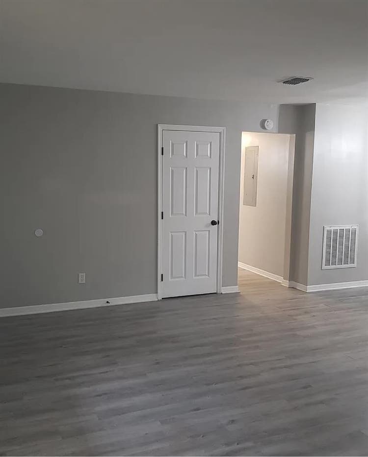 Newly renovated beautiful S/Family