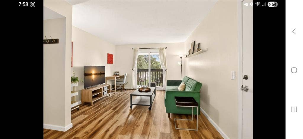 Arvada Condo Room for Rent.