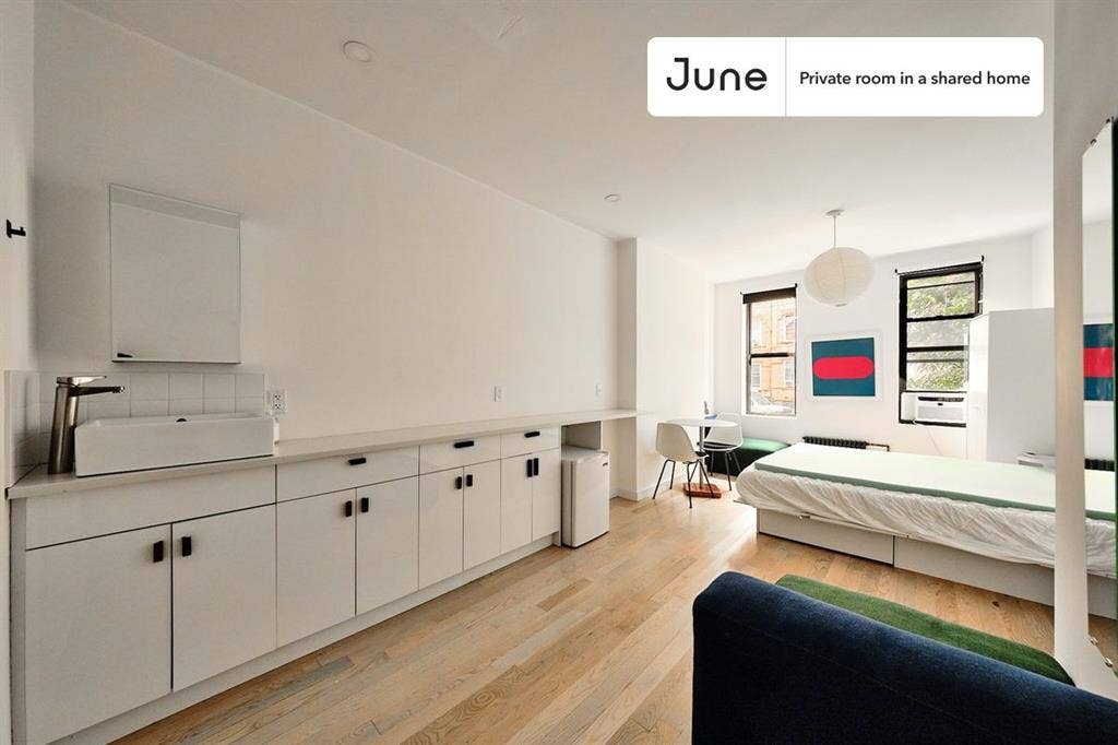 3 BR in New York City
