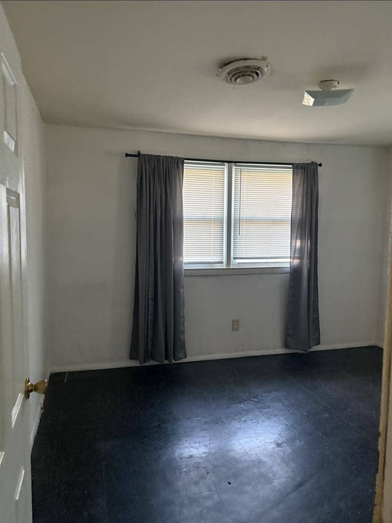 Spacious bedroom available