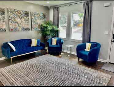 Room Near AU center Westlake transi