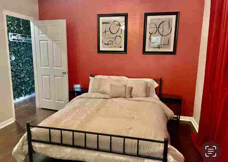 Room Near AU center Westlake transi