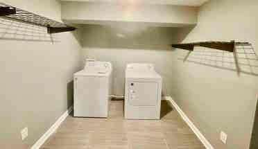 Room Near AU center Westlake transi