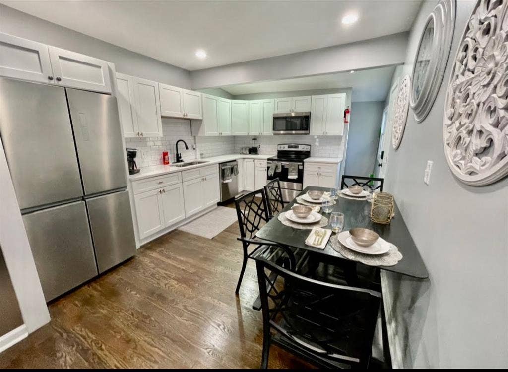 Room Near AU center Westlake transi