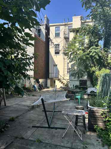 Large Room w/ Bathroom Near L Train