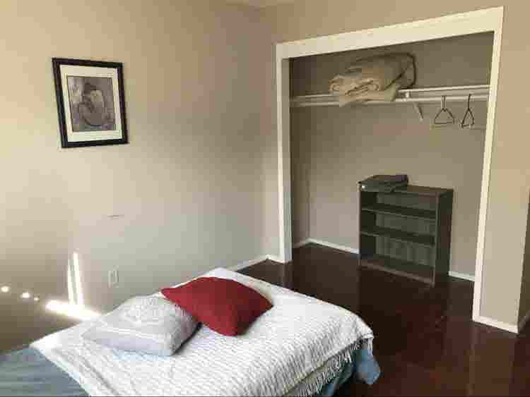 PRIVADE ROOM FOR MONTLHY RENT