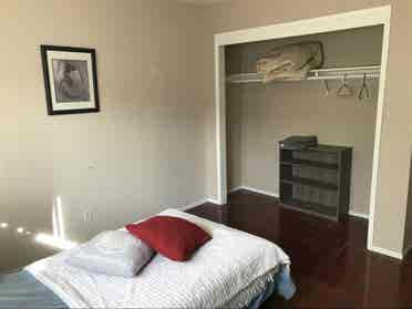 PRIVADE ROOM FOR MONTLHY RENT