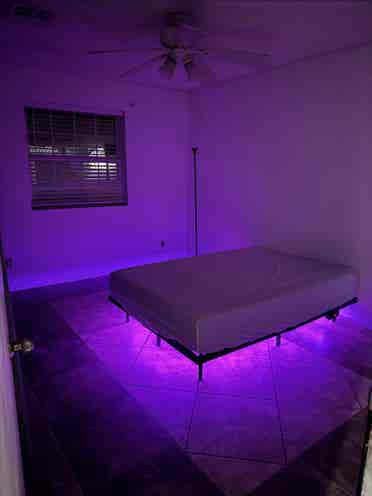 ROOM MESA AVAILABLE NOW HOSTEL