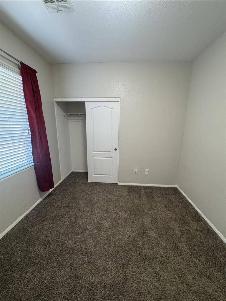 Private rooms for rent