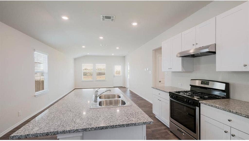 Room available in brand new build