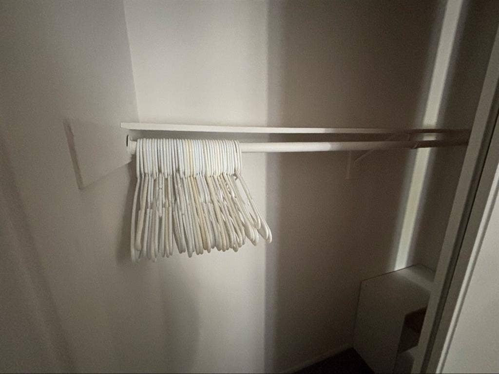 Looking for Roommate