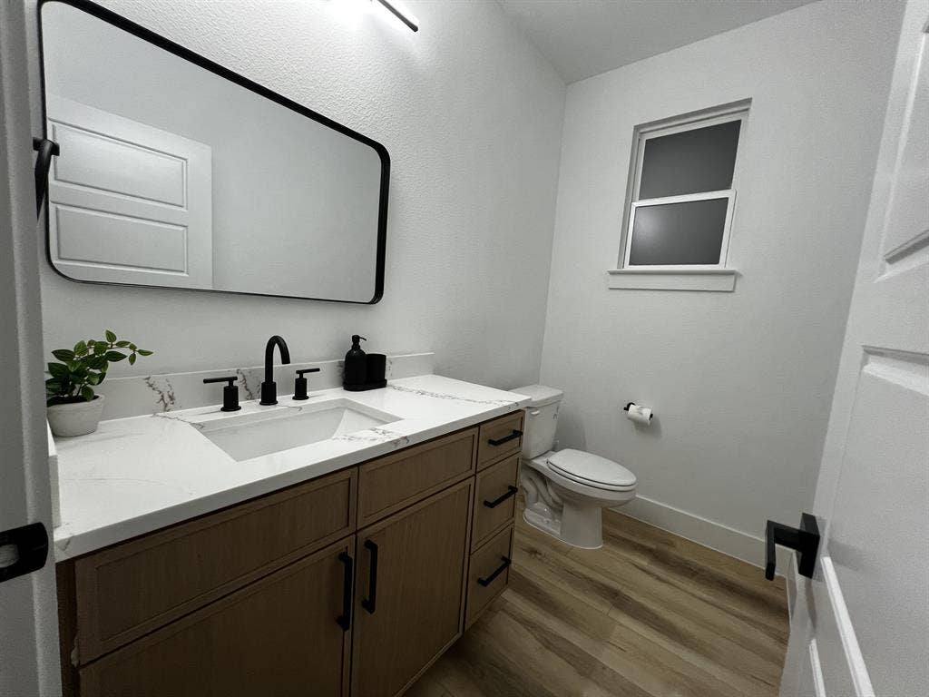 Furnished Master -  All Bills Paid