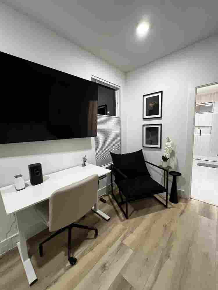Furnished Master -  All Bills Paid