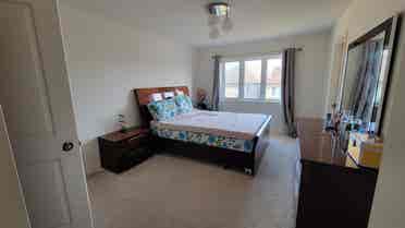 Room for rent Ajax Private/Sharing