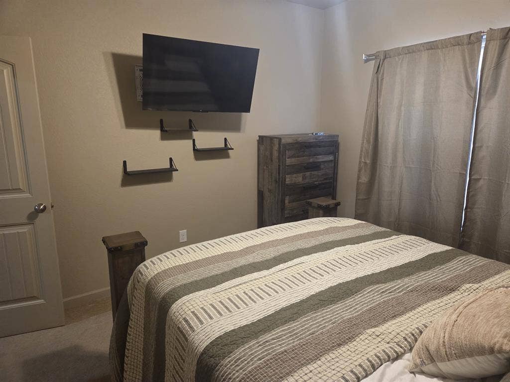 Room for Rent Pueblo West