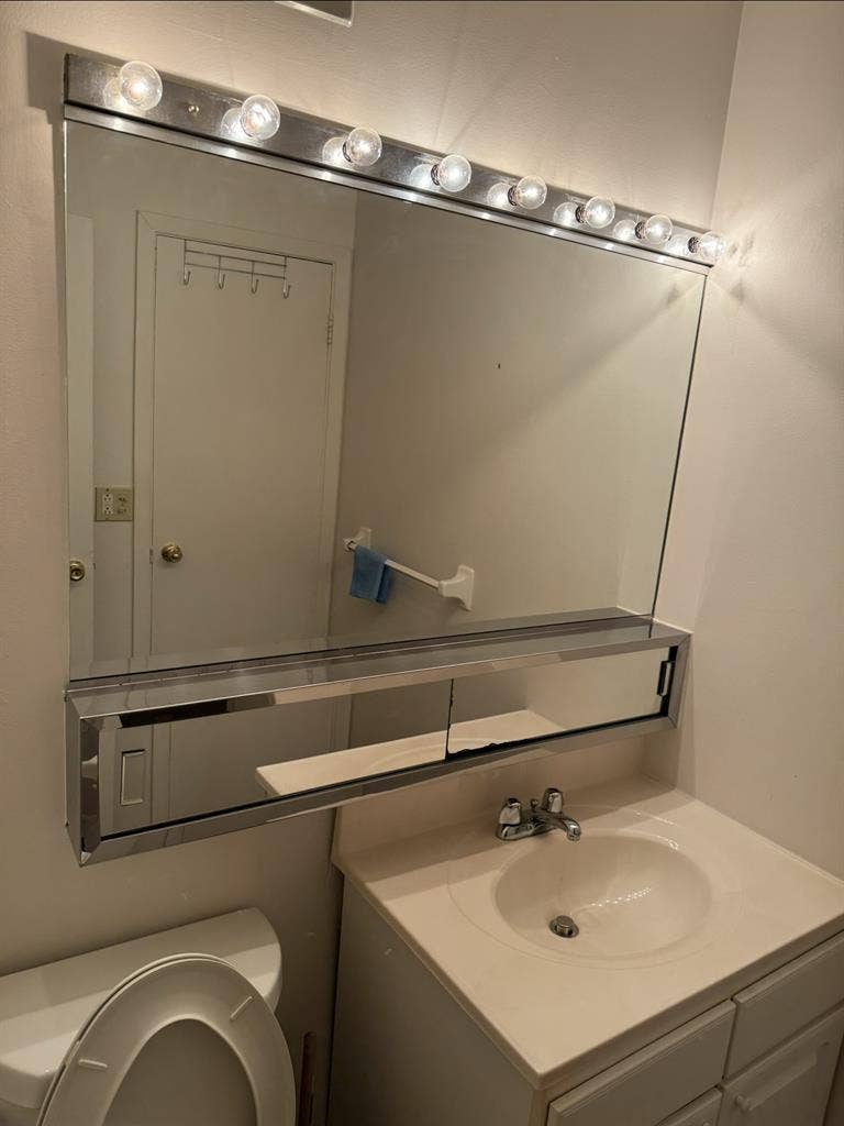 I have a room for rent