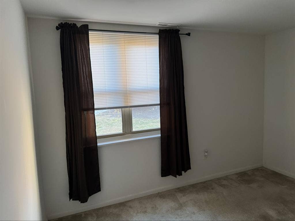 I have a room for rent