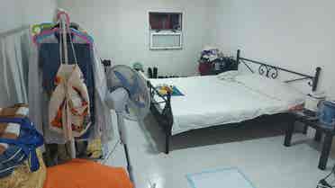 Habitación amueblada de
