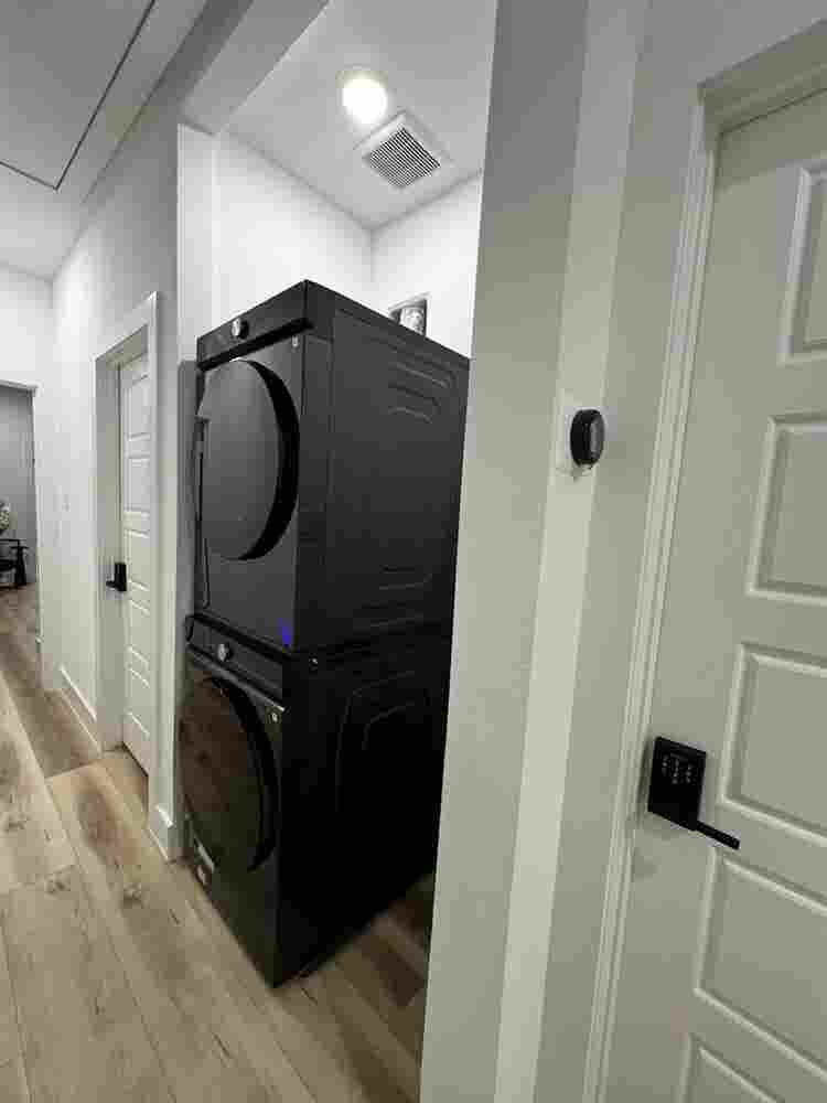 Private Rooms – All Bills Paid