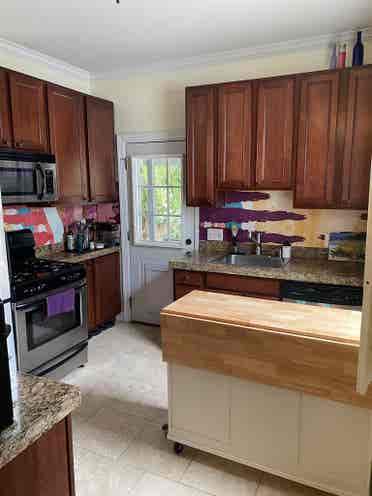 Room For Rent in Cap Hill!