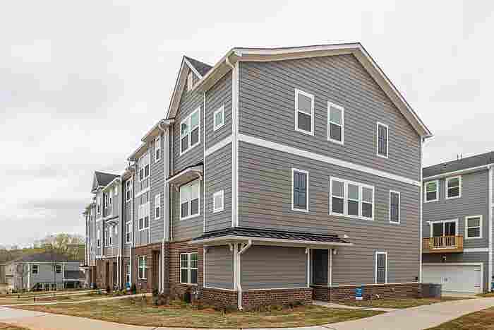 4 BR in Charlotte