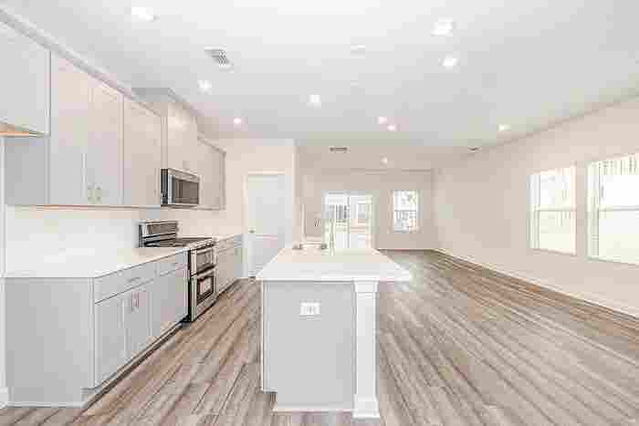 4 BR in Charlotte
