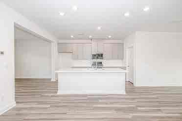 4 BR in Charlotte