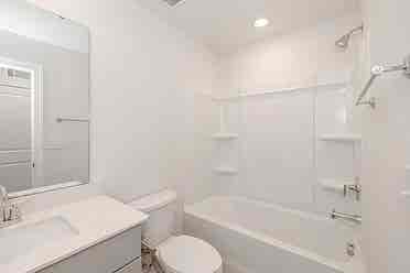 4 BR in Charlotte