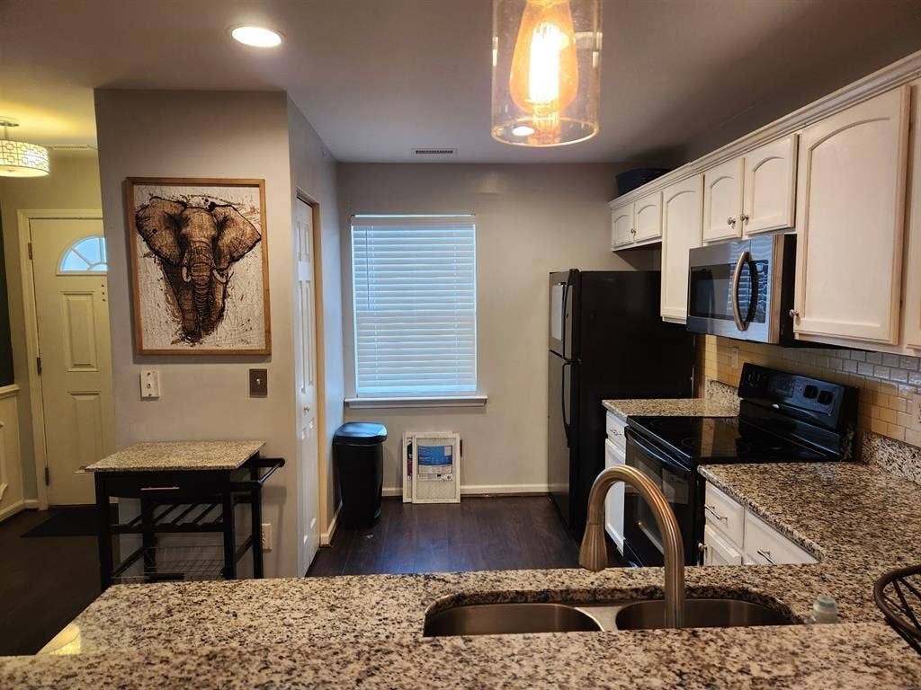3 BR in Raleigh