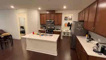 4 BR in Cary