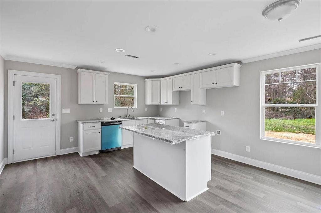 4 BR in Charlotte