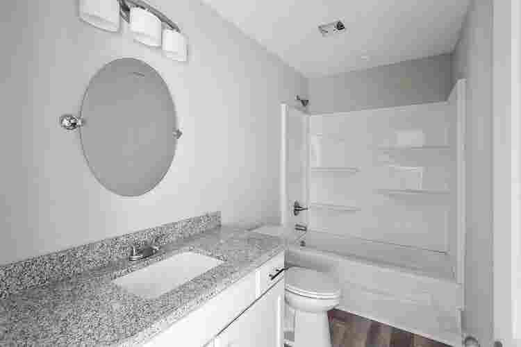 4 BR in Charlotte