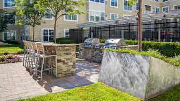 2 Rooms To Rent 1 Bath  Chelsea, MA