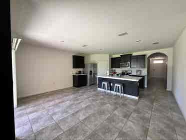Room Available Now in SE Palm Bay
