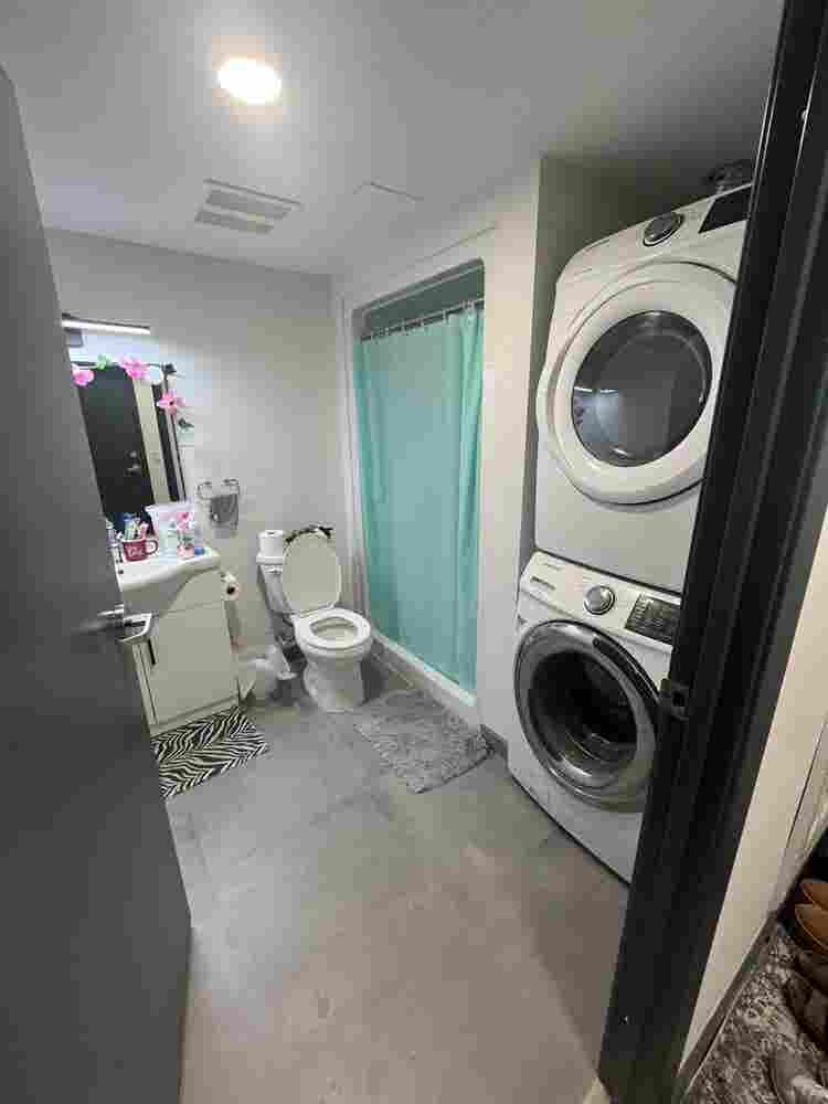 Apartment for Takeover