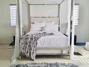 LUXURY SPA-LIKE MASTER SUITE