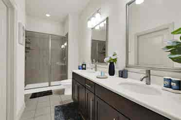 Furnished BA w/Pool & Gym