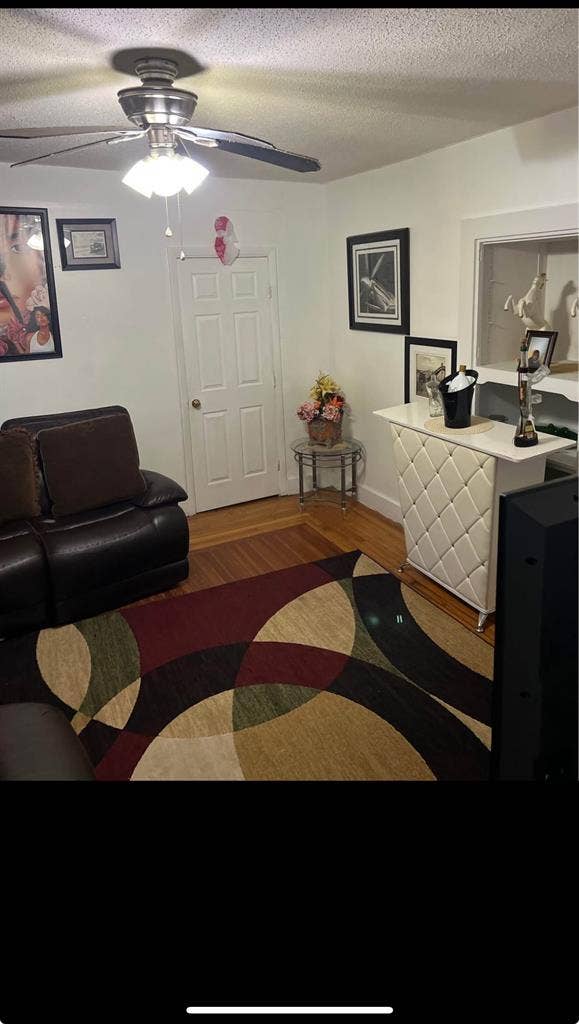 Two rooms for rent.