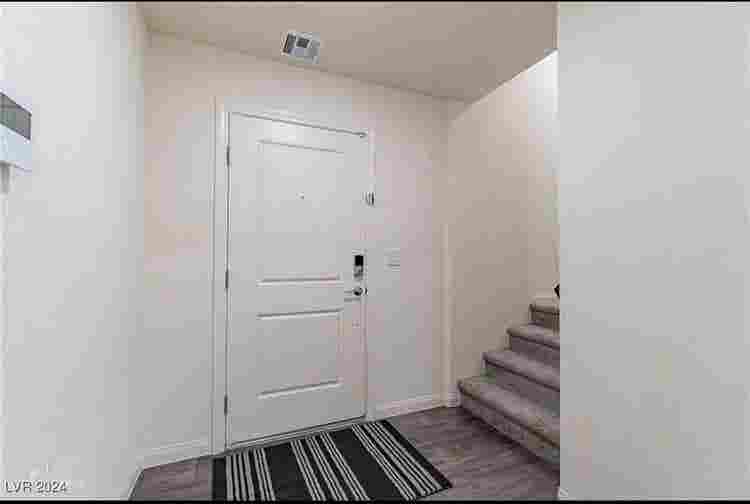Room for rent north Las Vegas Dec 1