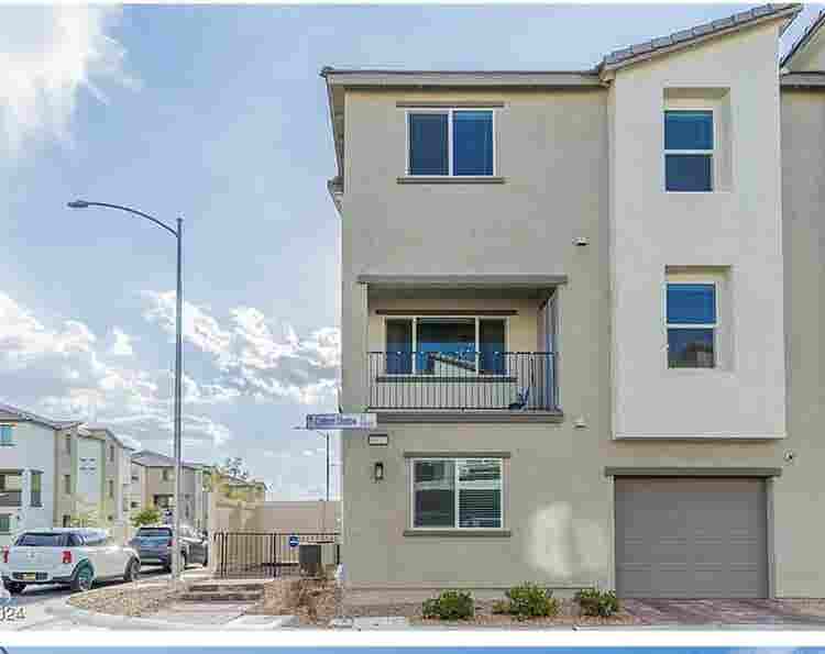 Room for rent north Las Vegas Dec 1