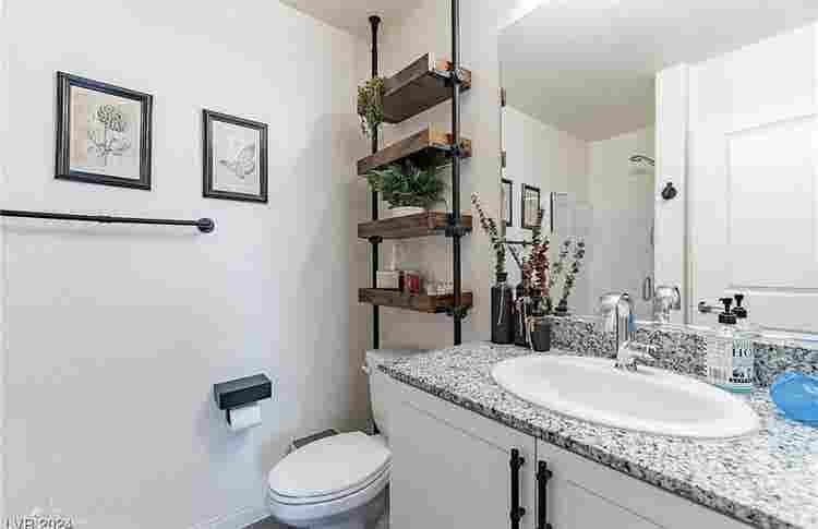 Room for rent north Las Vegas Dec 1