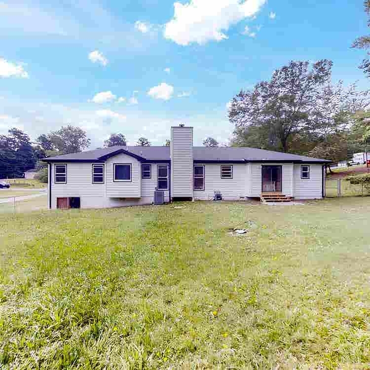 1 BR in Auburn