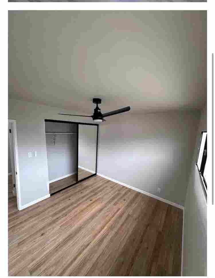 Looking for female roommate
